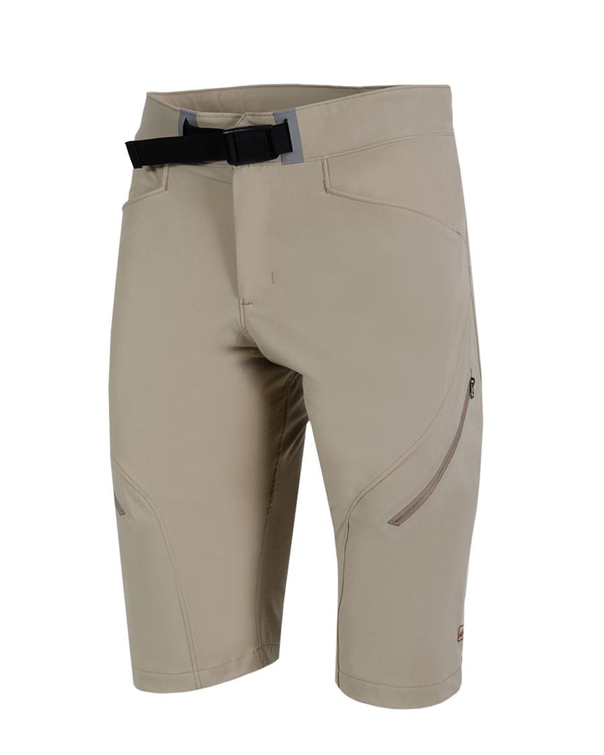 Bermuda Ansilta Gobi AXN -tejido elástico versátil - Hombre - Arena - Ixa Sport Tandil